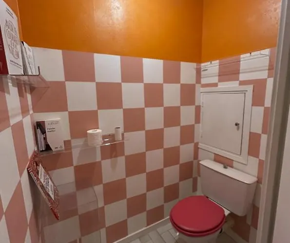 Проживание в семье A 5 Min De Jaude A Pied *